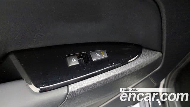 Kia Sportage 5세대 гибрид Signature 2WD, 2024 18