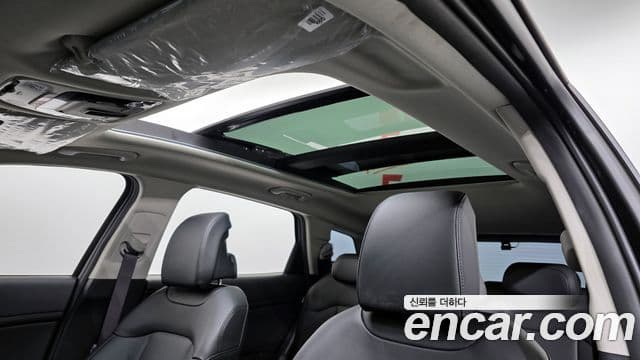 Kia Sportage 5세대 гибрид Signature 2WD, 2024 19