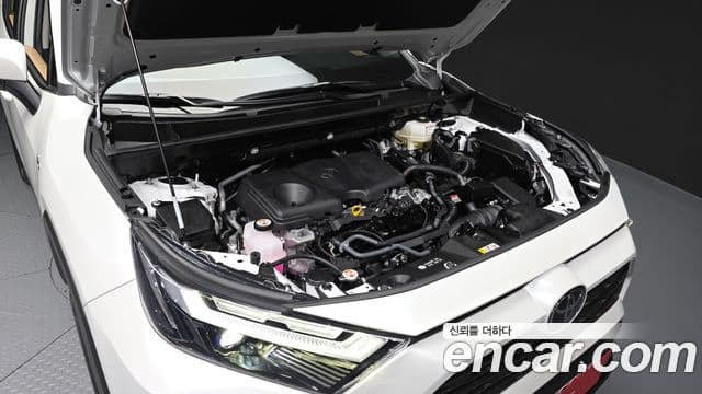 Toyota RAV4 5세대 2.5 2WD гибрид XLE, 2025 6