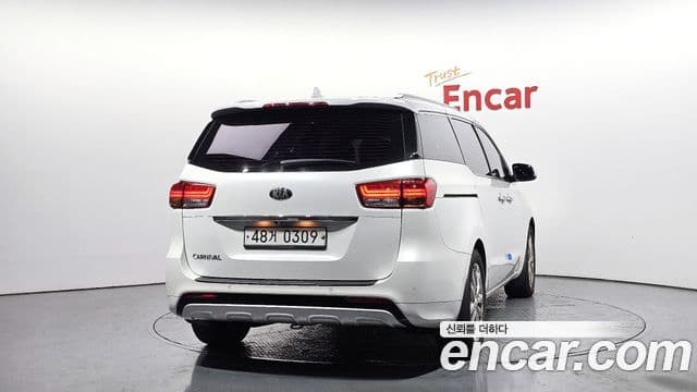 Kia All New Carnival Prestige, 2017 4