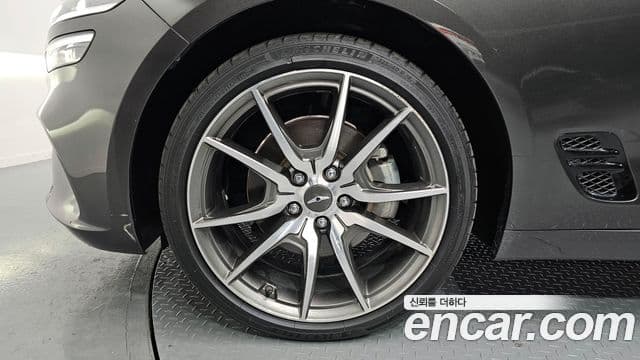 Genesis The / новый New G70, 2023 все фото