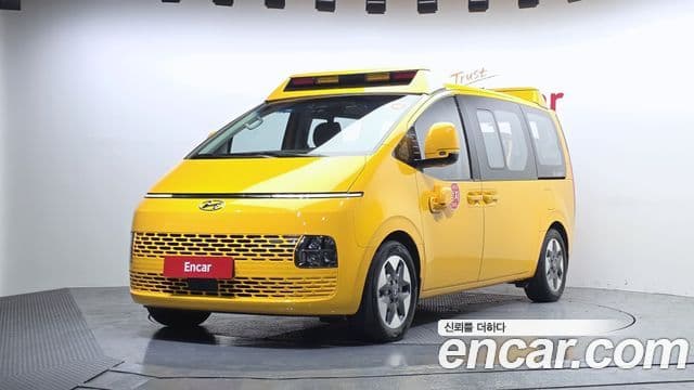 Hyundai Staria 15인승, 2023 1