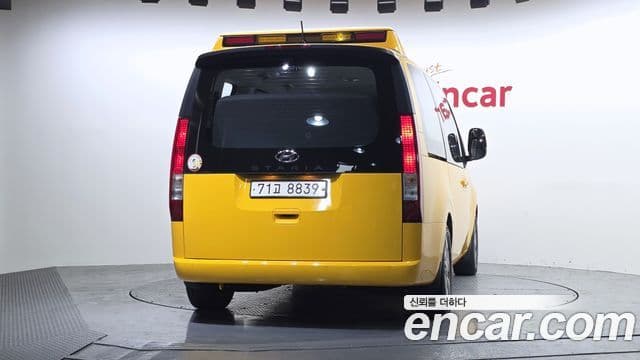 Hyundai Staria 15인승, 2023 4