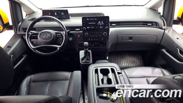 Hyundai Staria 15인승, 2023 7