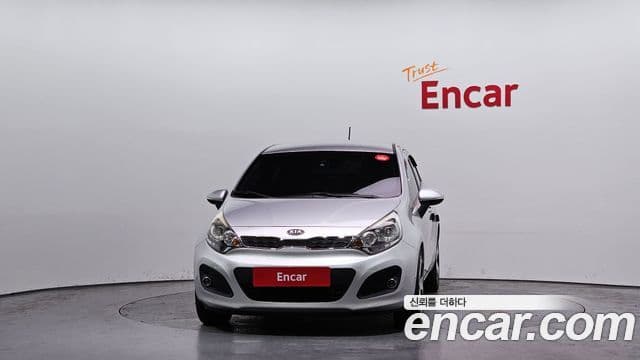 Kia All New Pride Prestige, 2012 3