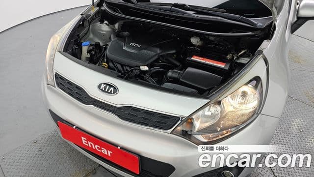 Kia All New Pride Prestige, 2012 6