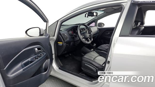 Kia All New Pride Prestige, 2012 10