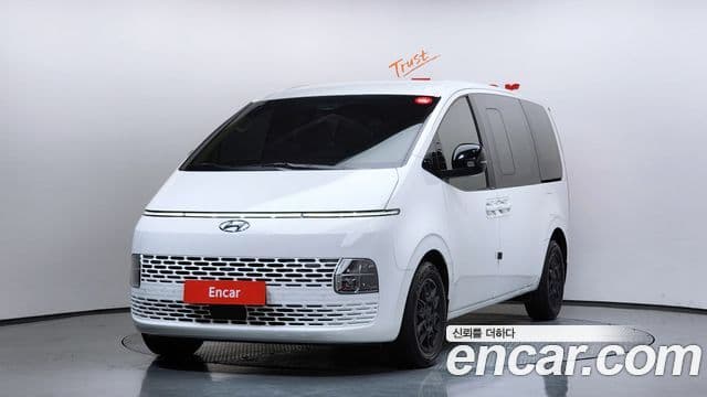 Hyundai Staria Modern, 2024 1