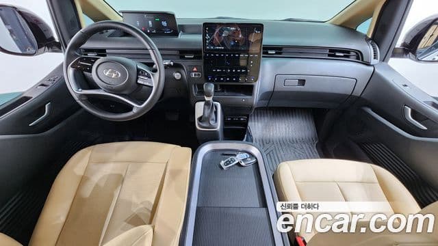 Hyundai Staria Modern, 2024 7