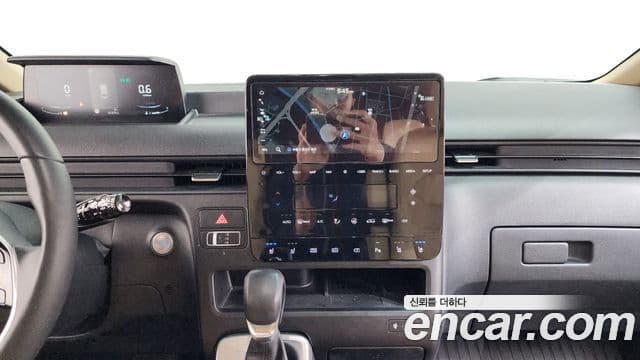 Hyundai Staria Modern, 2024 14