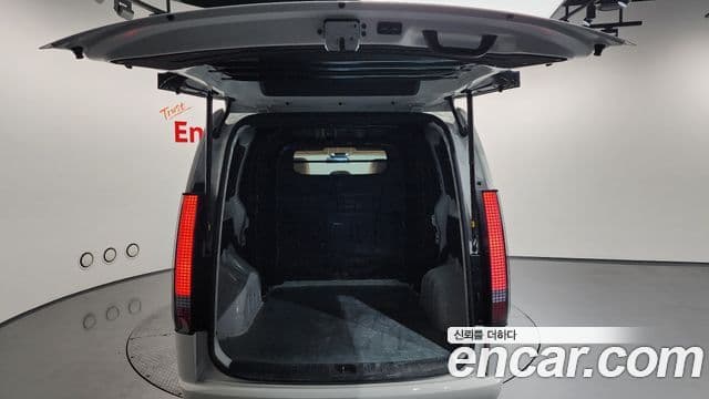 Hyundai Staria Modern, 2024 20