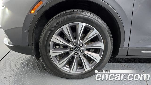 Lincoln Corsair 2.0 Reserve AWD, 2021 все фото