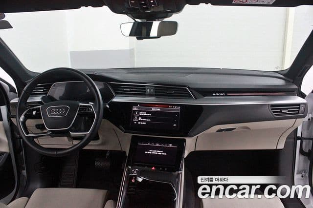 Audi e-Tron 55 Quattro Sportback, 2023 8