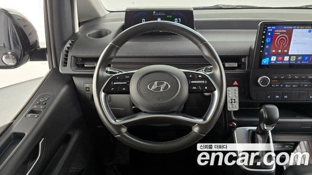Hyundai Staria Modern, 2022 13