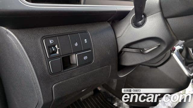 Hyundai Staria Modern, 2022 17