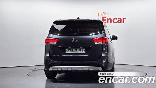 Kia All New Carnival Prestige, 2017 4