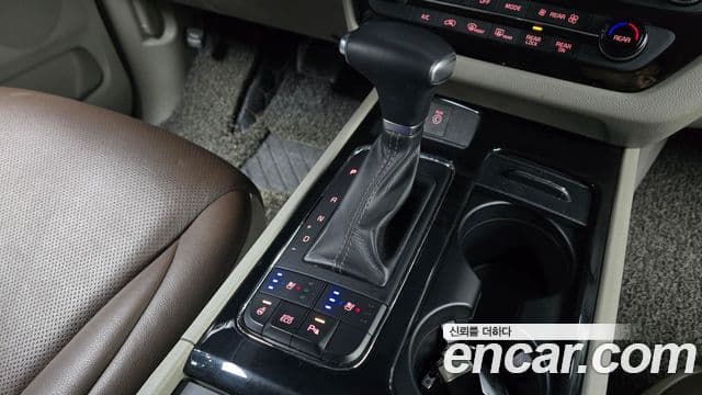 Kia All New Carnival Prestige, 2017 9
