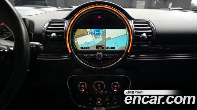 Mini Cooper D 클럽맨 2세대, 2016 15