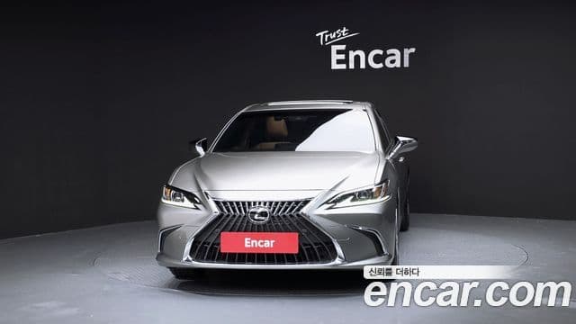Lexus ES300h 7세대 Luxury Plus, 2023 3