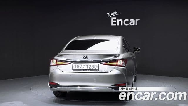 Lexus ES300h 7세대 Luxury Plus, 2023 4