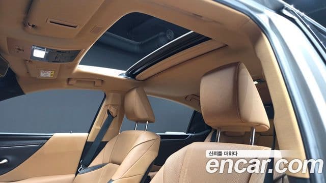 Lexus ES300h 7세대 Luxury Plus, 2023 14