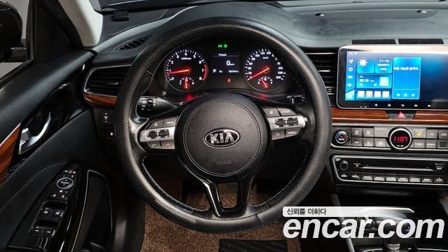 Kia All New K7 3.0 LPI Luxury (арендный автомобиль), 2017 14