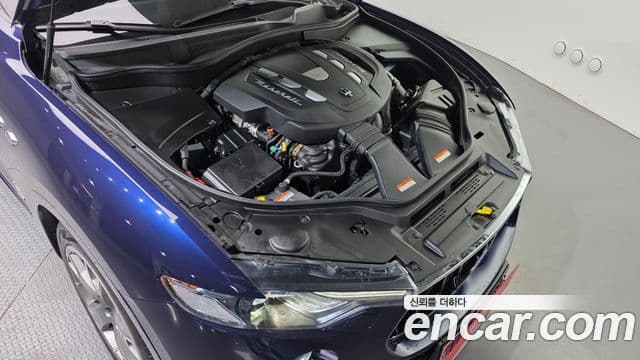 Maserati Levante 3.0 дизель AWD GranSport, 2019 6