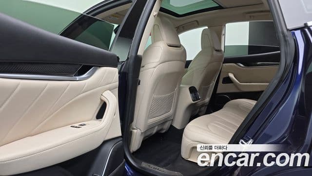 Maserati Levante 3.0 дизель AWD GranSport, 2019 17