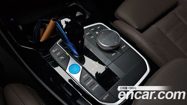 BMW iX3 M Sport, 2022 9