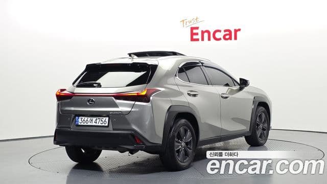 Lexus UX250h, 2024 2