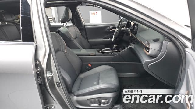 Toyota 크라운 кроссовер, 2025 11