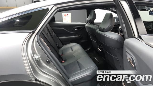 Toyota 크라운 кроссовер, 2025 12