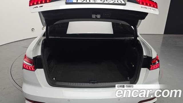 Audi A6 (C8), 2020 20