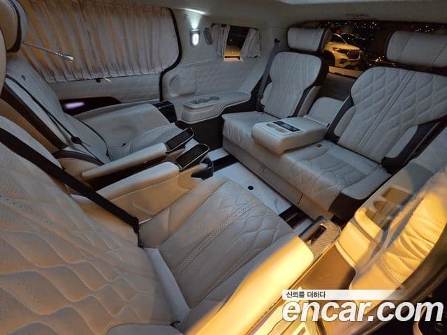 Kia Carnival 4세대 бензин 9인승 High Limousine(компания по спецнадстройкам), 2021 15
