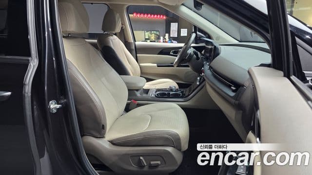 Kia Carnival 4세대 Signature, 2021 11