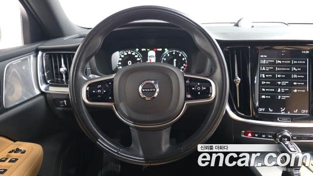Volvo V60 Cross Country 2세대 T5 Pro AWD, 2020 13