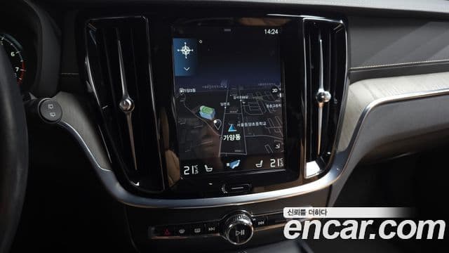 Volvo V60 Cross Country 2세대 T5 Pro AWD, 2020 14
