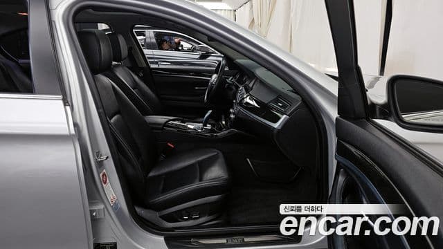 BMW 5시리즈 (F10), 2012 11