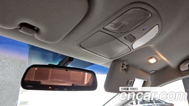 Hyundai YF Sonata чёрный, 2011 19