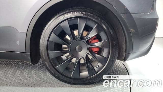 Tesla модель Y Standard Range RWD, 2021 все фото