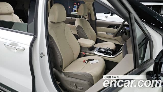 Kia Carnival 4세대 Signature, 2023 10