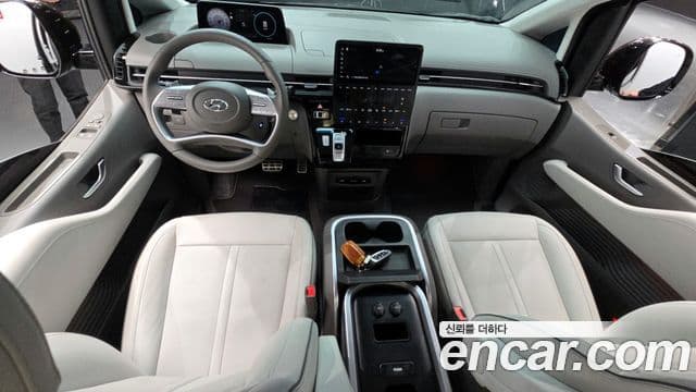 Hyundai Staria лимузин, 2022 7