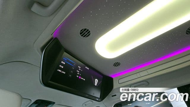 Hyundai Staria лимузин, 2022 19