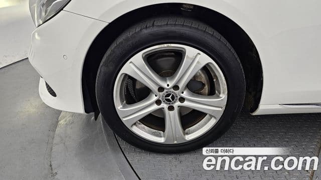 Mercedes-Benz E-класс W213 Avantgarde, 2018 все фото