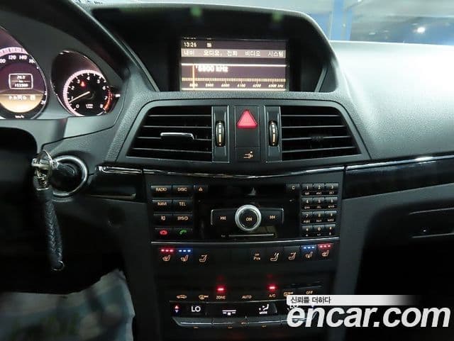 Mercedes-Benz E-класс W212 E350 кабриолет, 2012 8