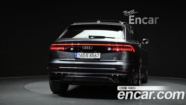 Audi Q8 (4M) Premium, 2023 4