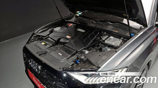 Audi Q8 (4M) Premium, 2023 6