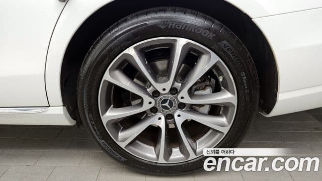 Mercedes-Benz E-класс W213 Avantgarde, 2019 все фото