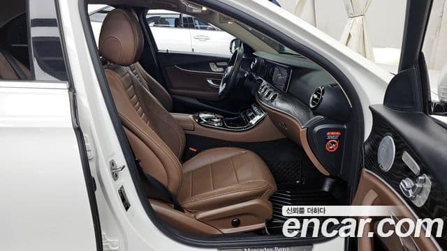 Mercedes-Benz E-класс W213 Avantgarde, 2019 11