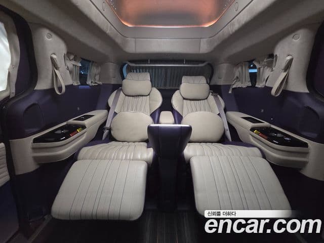 Kia Carnival 4세대 бензин 4인승 High Limousine (компания по спецнадстройкам), 2023 15